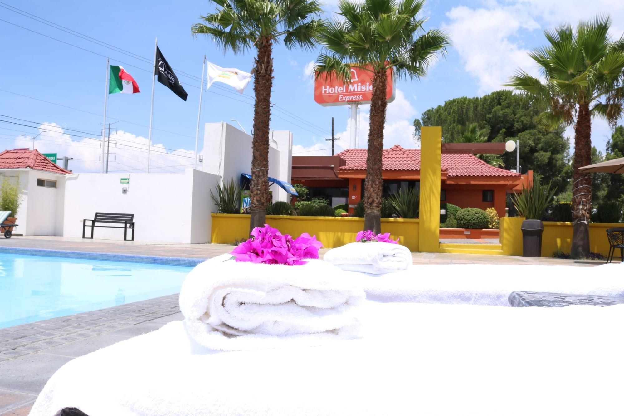 Mision Express Saltillo Bagian luar foto