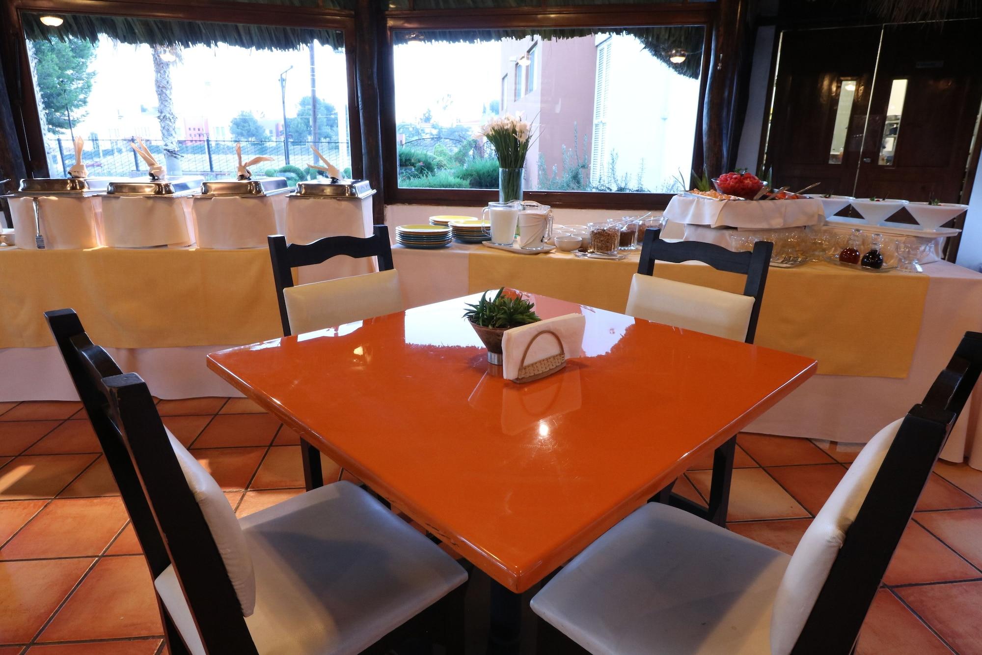Mision Express Saltillo Bagian luar foto